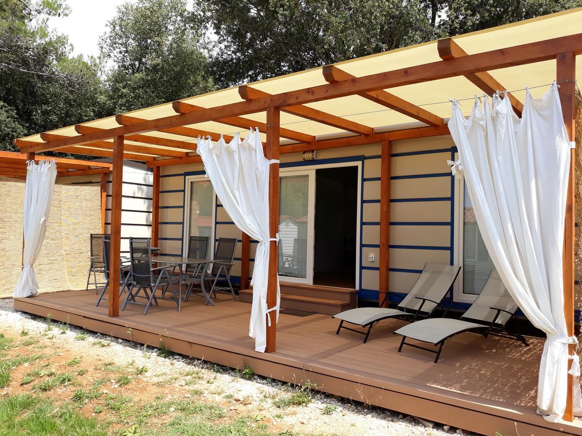 Hotel Grand Veles camp Banjole Exterior foto