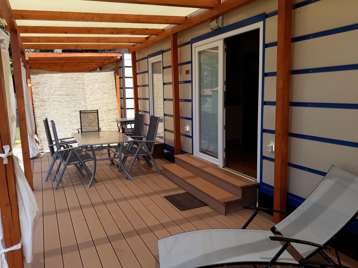 Hotel Grand Veles camp Banjole Exterior foto